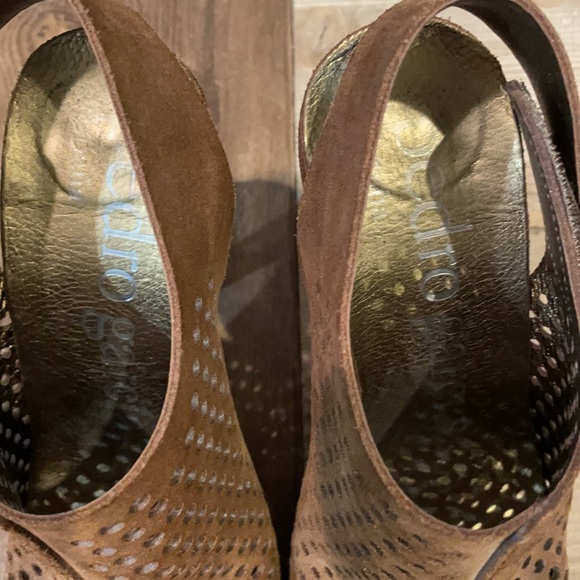 Pedro Garcia Heels-EXCELLENT CONDITION - Picture 4 of 7